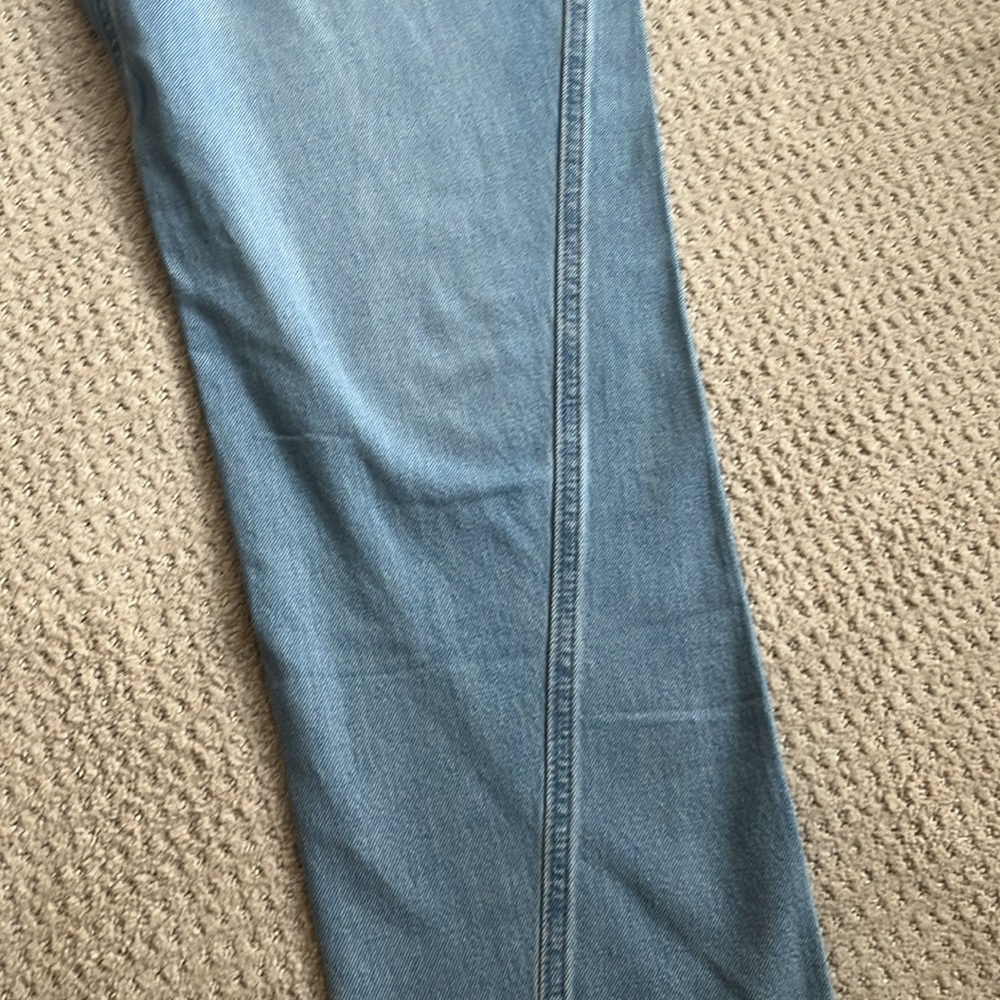 Banana Republic Factory, high-rise, slim barrel, Jean women’s size 29. - Picture 3 of 7